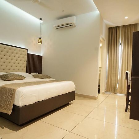 Sulu Residency Hotel Kochi Luaran gambar