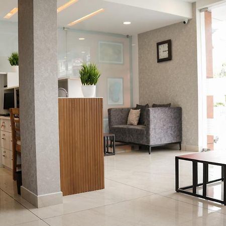 Sulu Residency Hotel Kochi Luaran gambar