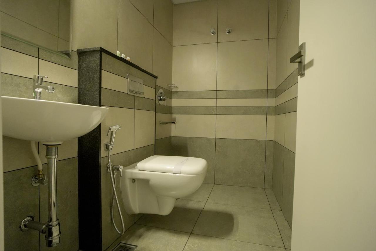 Sulu Residency Hotel Kochi Luaran gambar