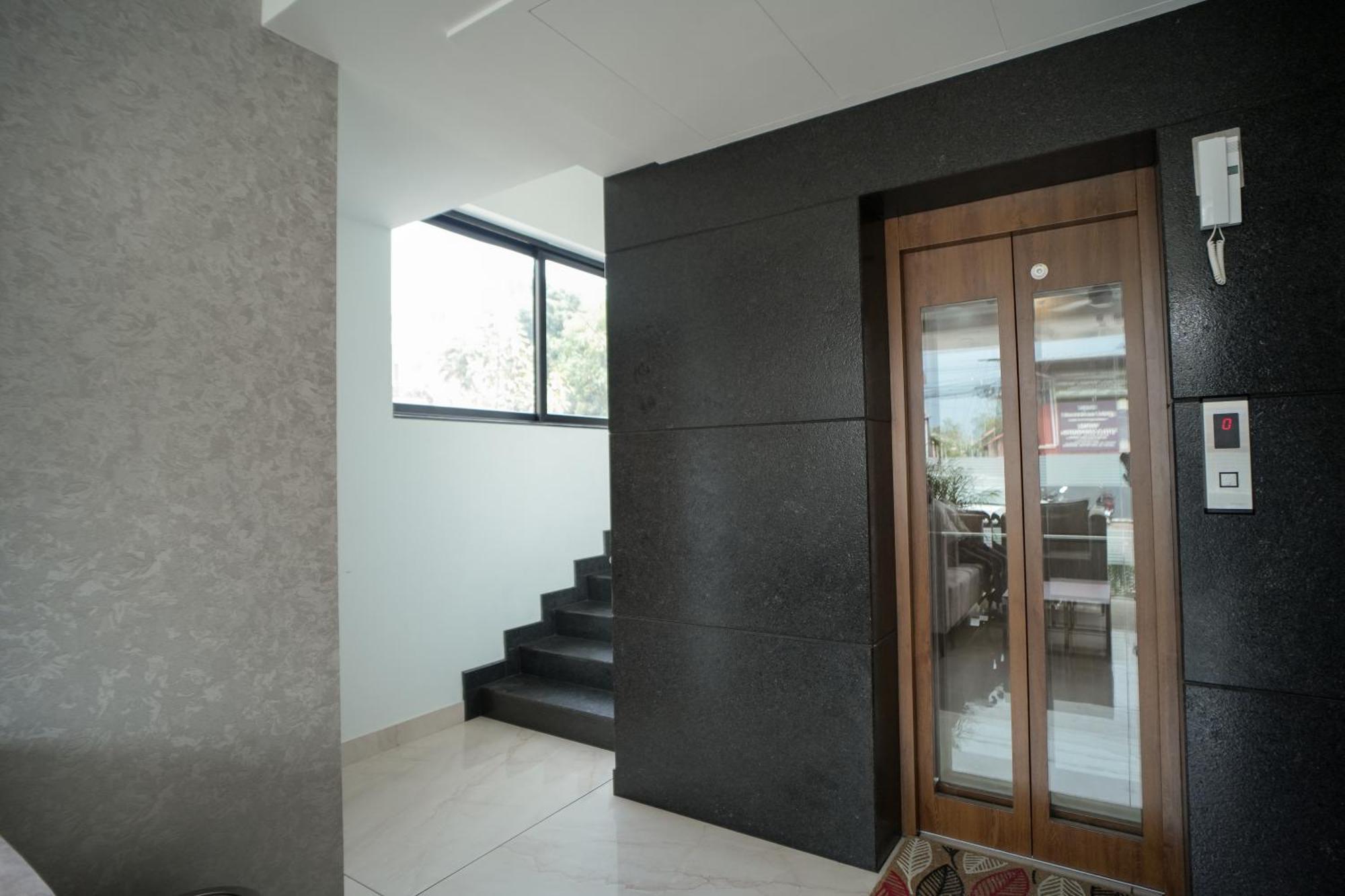 Sulu Residency Hotel Kochi Luaran gambar